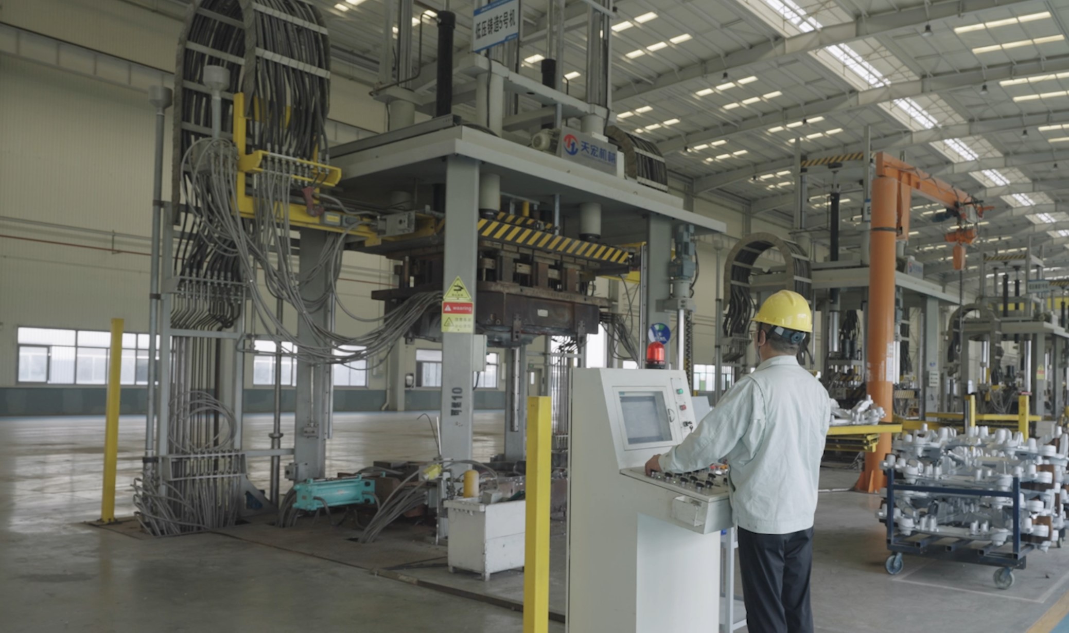 低壓壓鑄機(jī)超過20臺。